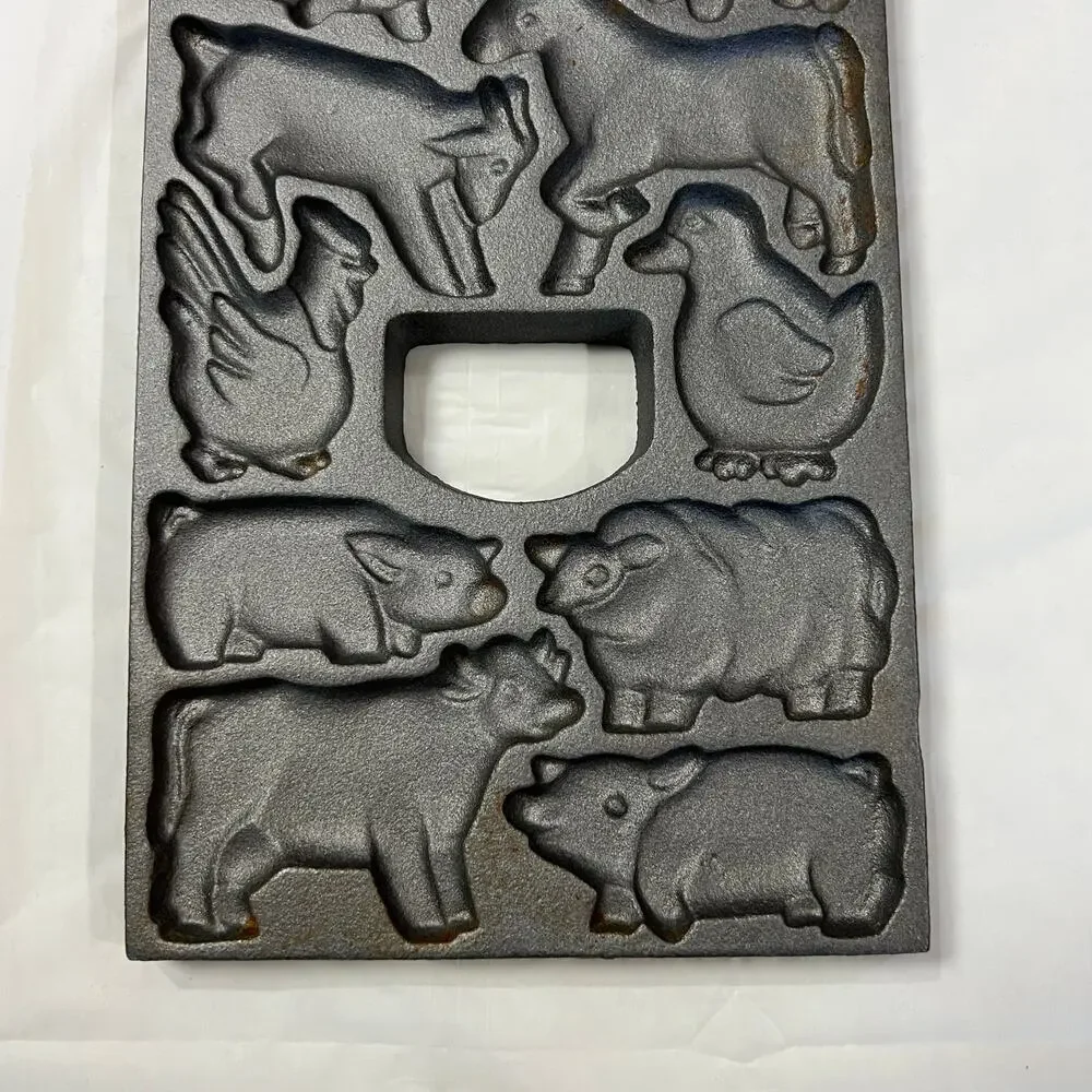 John Wright Co The Barnyard 1983 Cast Iron Farm Animal Mold Pan Made USA